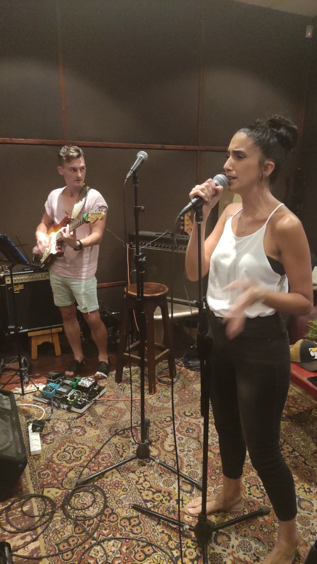 החדר של סבתא - Savta Studio